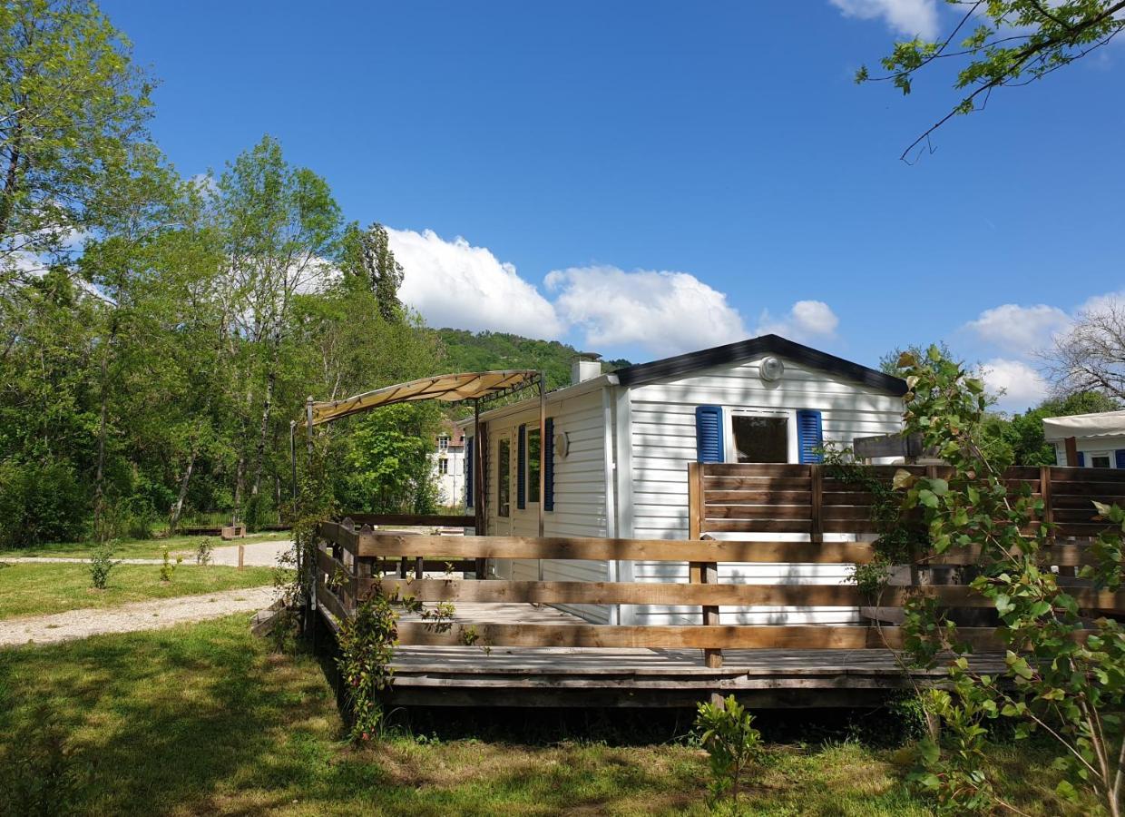 Le Moulin Du Bleufond Hotel Монтиняк Екстериор снимка