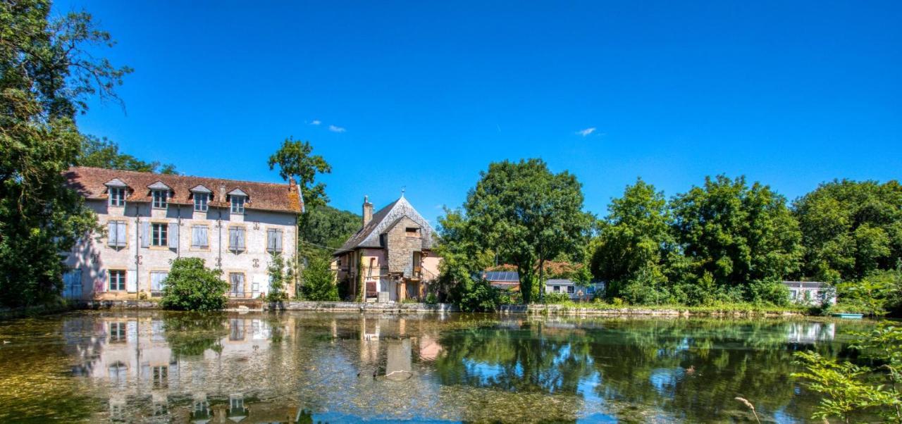 Le Moulin Du Bleufond Hotel Монтиняк Екстериор снимка