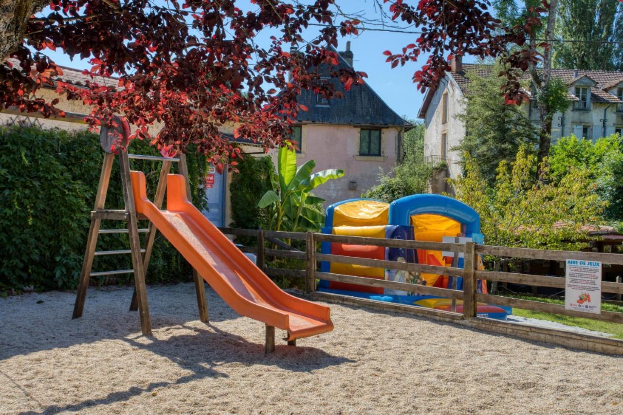 Le Moulin Du Bleufond Hotel Монтиняк Екстериор снимка