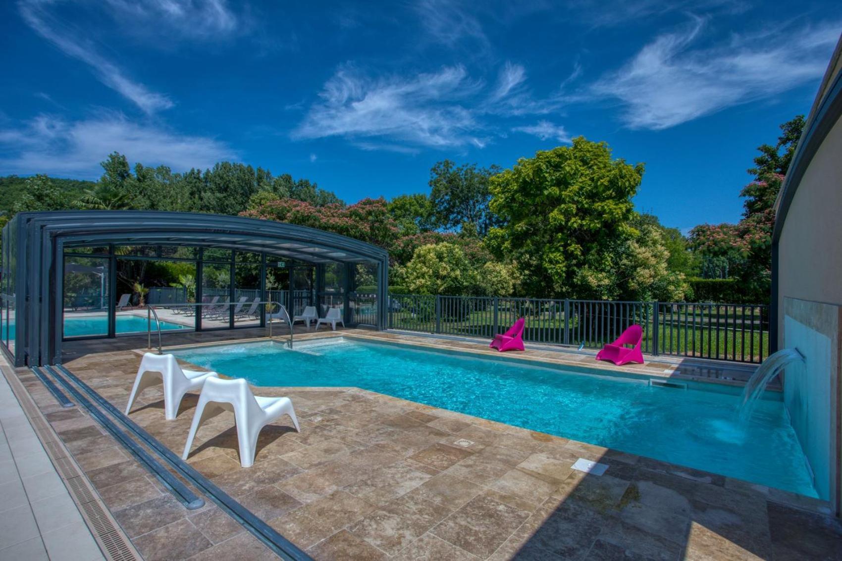 Le Moulin Du Bleufond Hotel Монтиняк Екстериор снимка