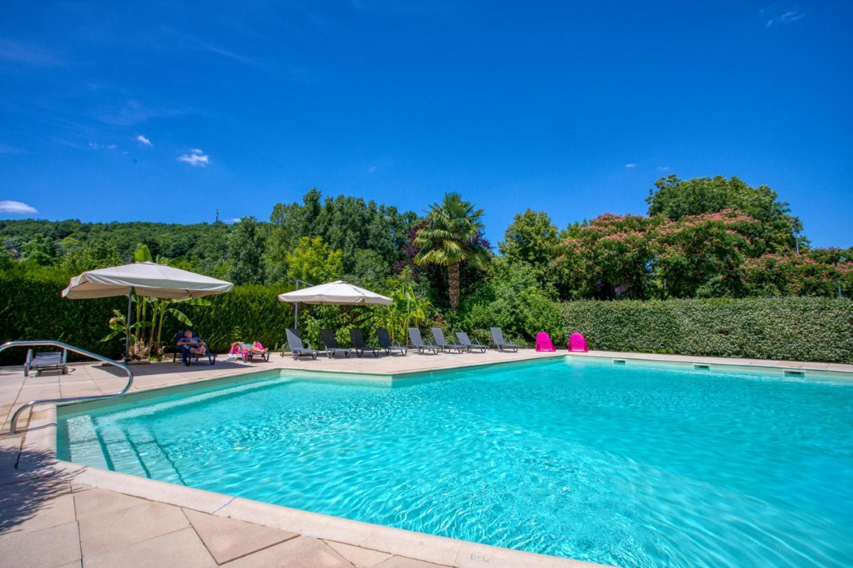 Le Moulin Du Bleufond Hotel Монтиняк Екстериор снимка